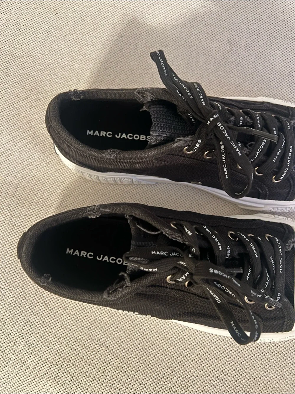 Marc Jacobs Black and White Platform Canvas Sneakers 6.5 (37)